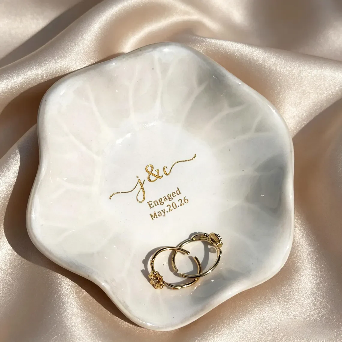 Custom Ceramic Engaged Ring Tray For Mr and Mrs TH10 170355 - Image 7