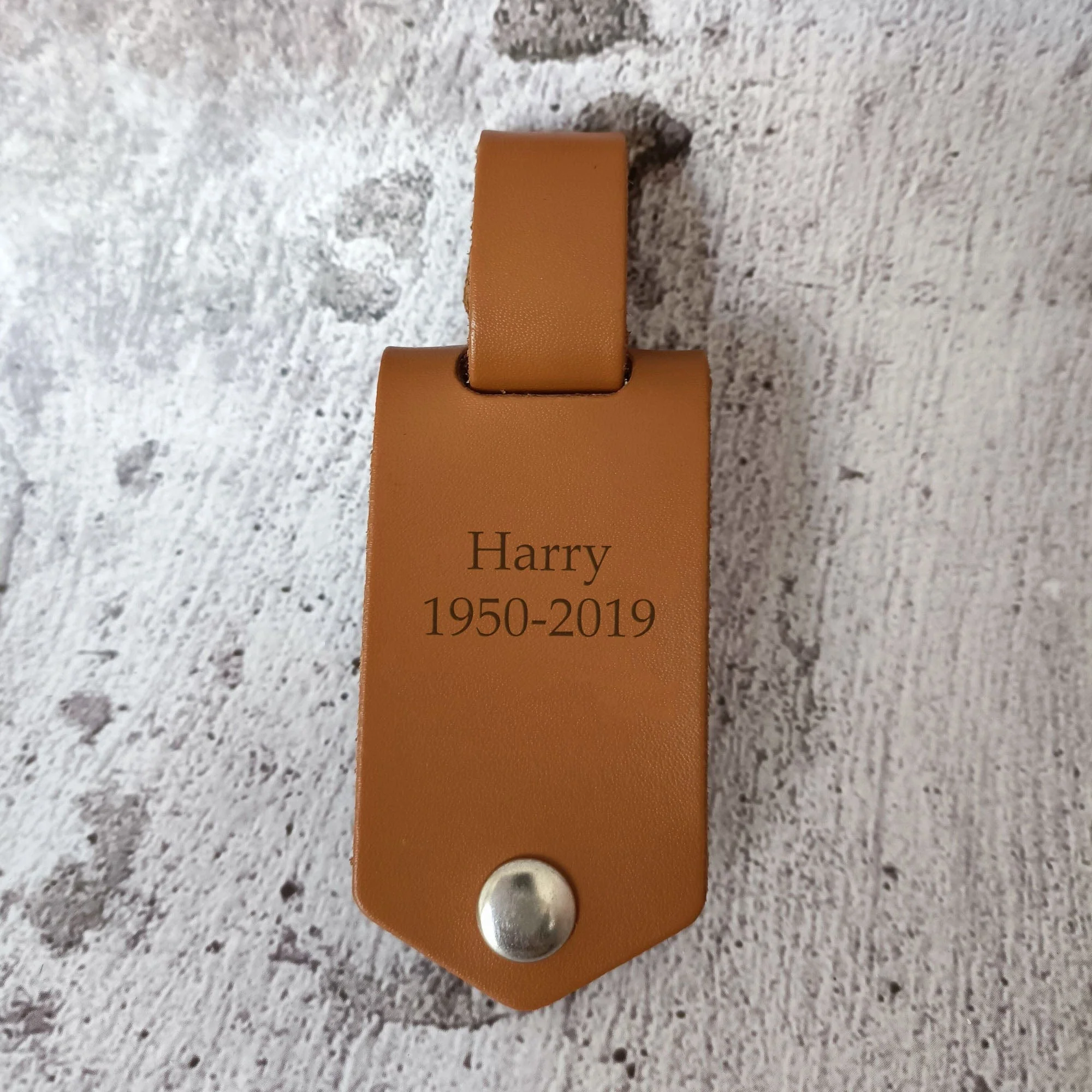 I Will Carry You With Me Memorial Vintage Leather Photo Keychain C243 - Image 2