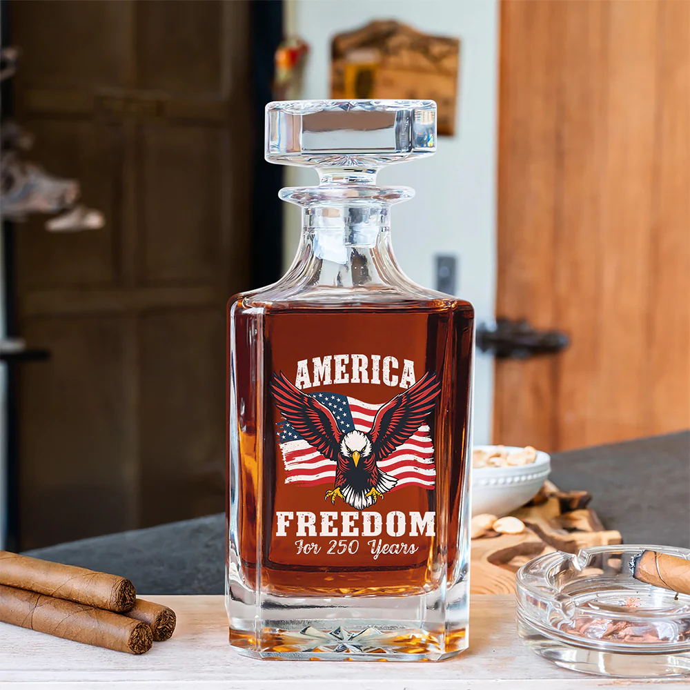 250 Years of Freedom America Patriotic Eagle Flag Decanter HA75 897340 - Image 5
