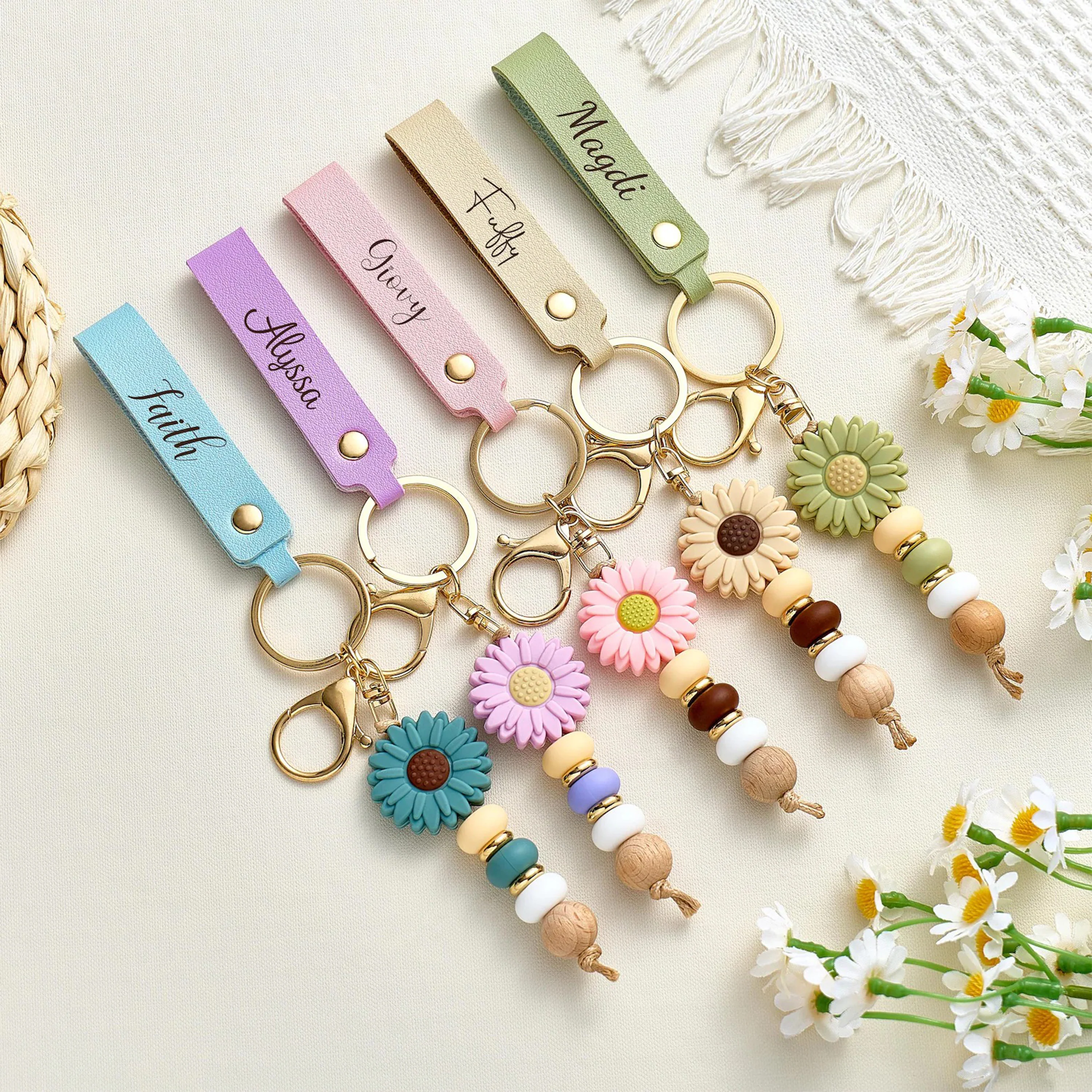 Personalized Daisy Beaded Keyring for Girls, Faux Leather Keyring, Bridesmaid Gifts, Flower Girl Gift, Mother's Day Gift, Birthday Gift HA75 920558 - Image 9