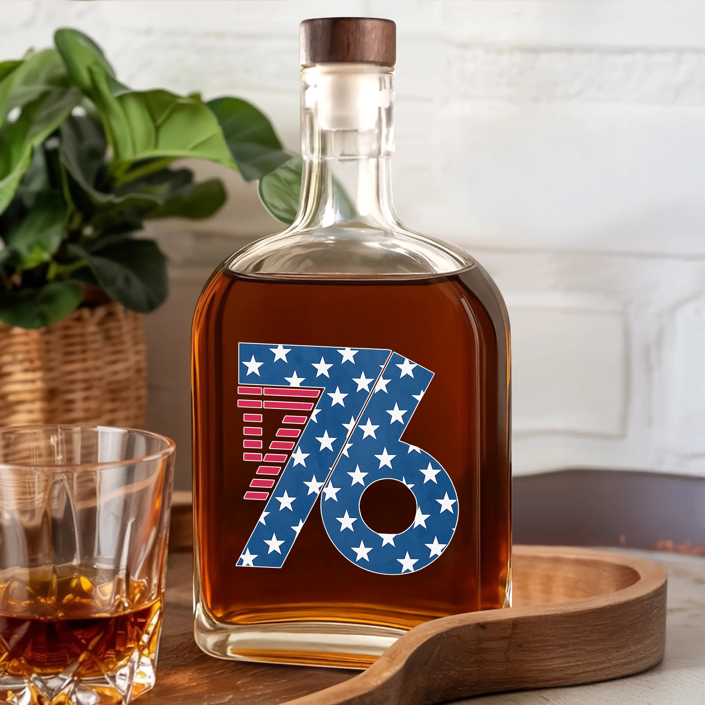 1776 America Patriotic Independence Day Whiskey Bottle HO82 900360 - Image 2