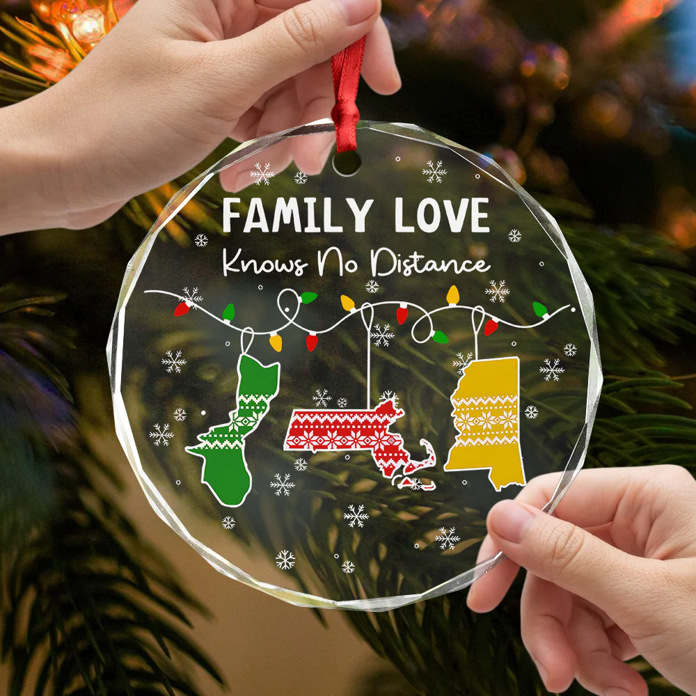 Family Love Knows No Distance Glass Circle Ornament Personalized Gift For Family HO82 894510 - Image 3