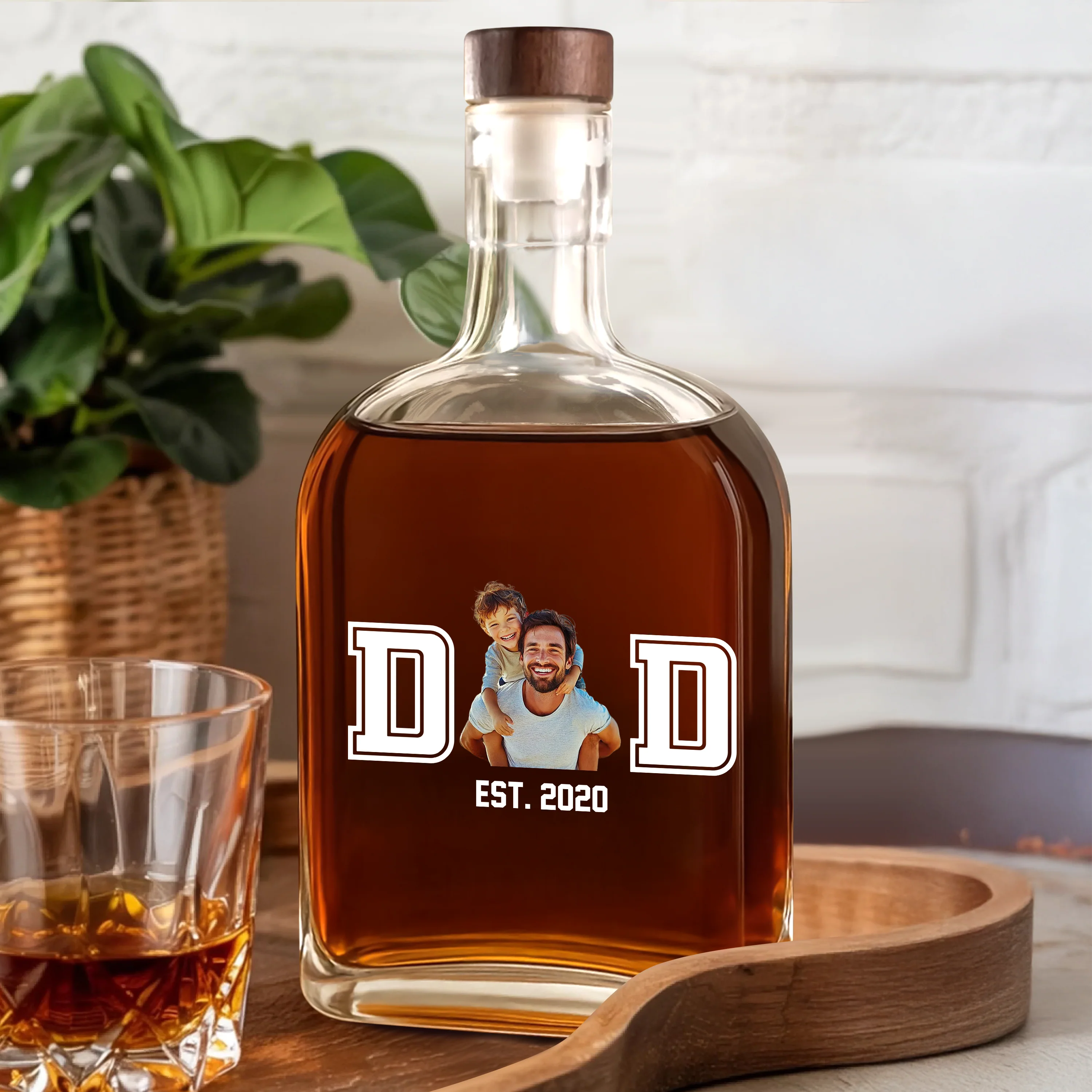 Custom Photo Dad & Kid Whiskey Bottle Father's Day Gift For Dad CH07 896000 - Image 3
