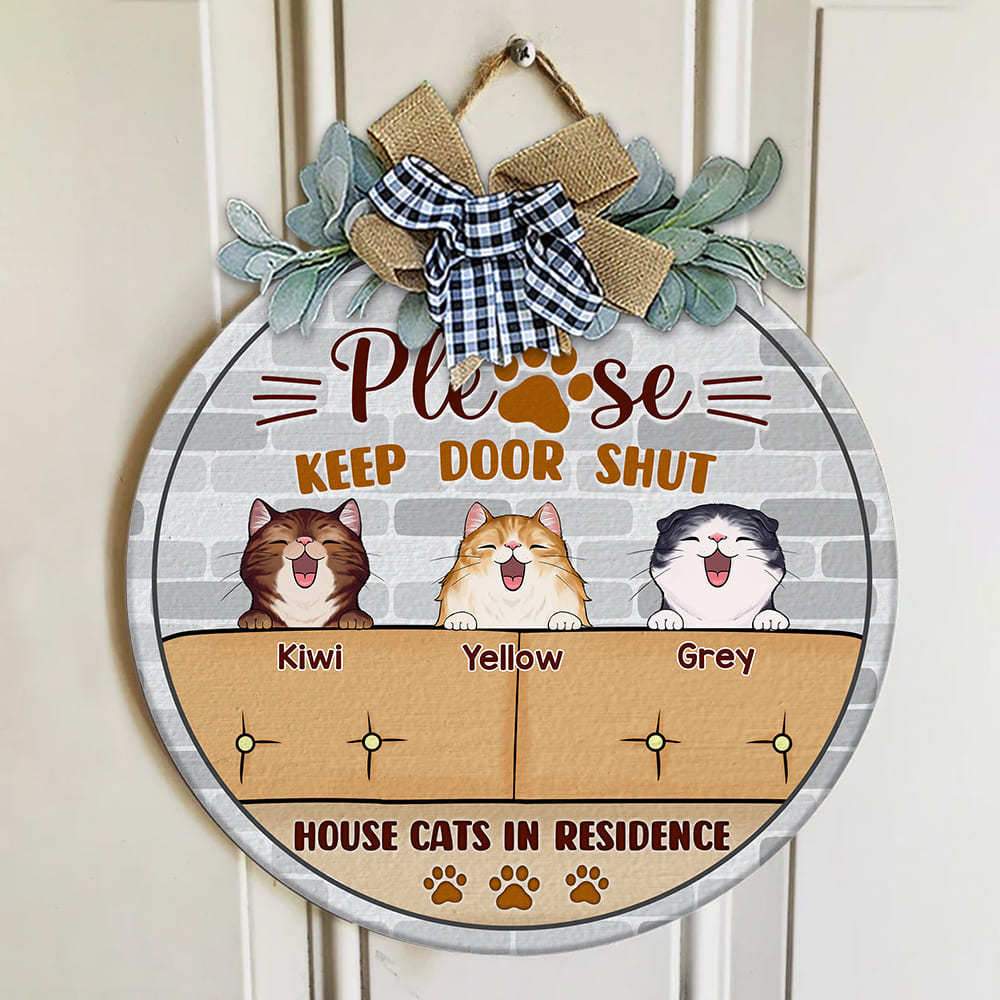 Please Keep The Door Shut Cat Wooden Door Sign With Wreath, House Cat In Residence HN590 - Image 2