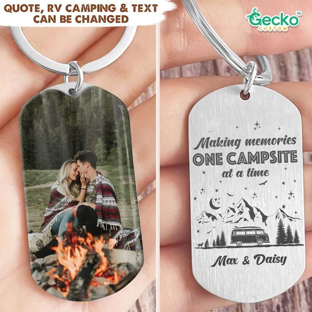 Happy Campers Couple Metal Keychain, Valentine Gift HN590 - Image 2